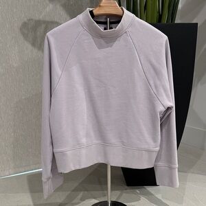 NEW Women's ON CLOUD Running Lilac Purple Crewneck Cotton Top Sweatshirt Small